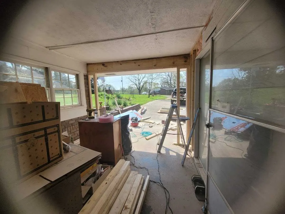 Air movers and dehumidifier for Water Mitigation Services in Grinnell